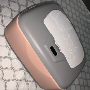 Gogo baby wipe warmer and dispenser